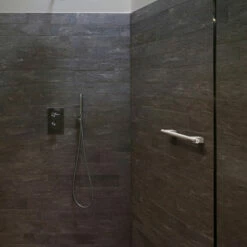 AKW Onyx Straight Grab Rail 600mm Length - Chrome 8 AKW Onyx Straight Grab Rail 600mm Length - Chrome -HEATANDPLUMB Sales akw onyx grab rail 11823 uk 2