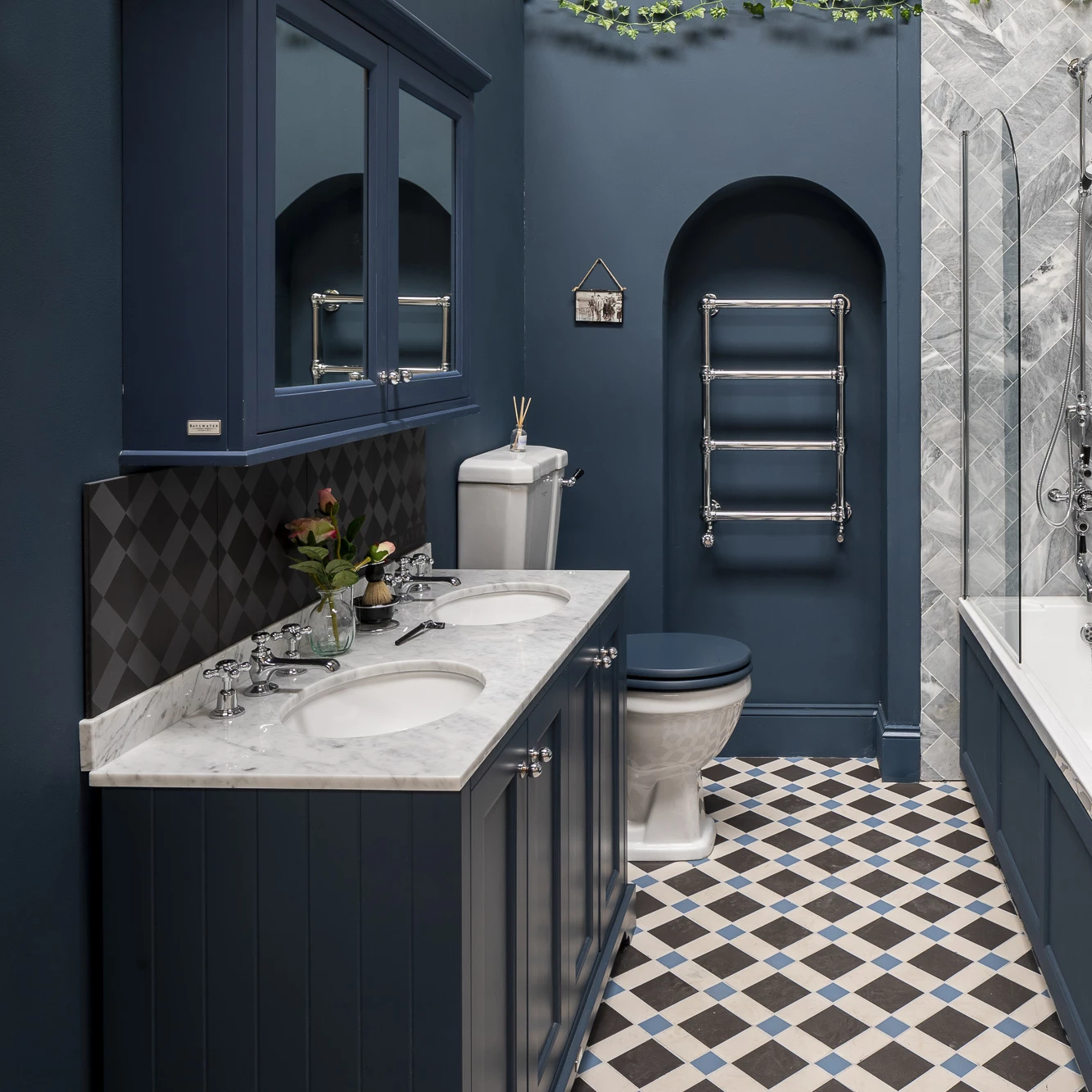Bayswater Stiffkey Blue Bathroom Cabinet 750mm High X 1050mm Wide 4 Bayswater Stiffkey Blue Bathroom Cabinet 750mm High X 1050mm Wide - Image 2