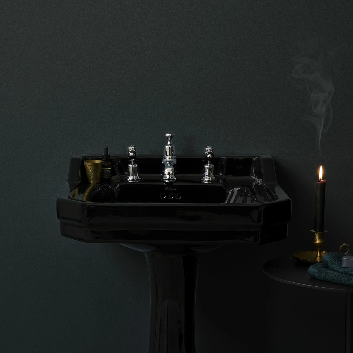 Burlington Edwardian Basin With Full Pedestal 560mm Wide 3 TH - Jet Black 3 Burlington Edwardian Basin With Full Pedestal 560mm Wide 3 TH - Jet Black