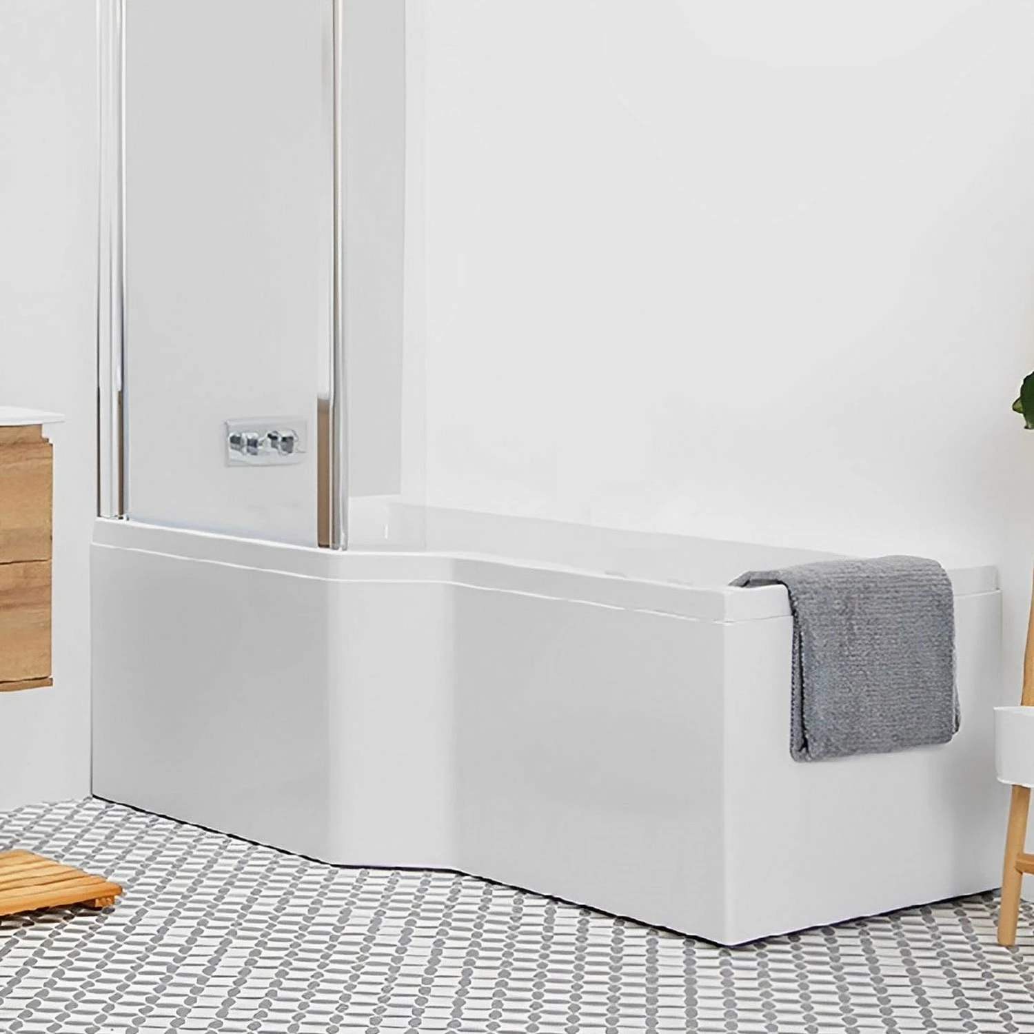 Carron Urban Edge L-Shaped Shower Bath 1675mm X 700mm/850mm Left Handed - Carronite 4 Carron Urban Edge L-Shaped Shower Bath 1675mm X 700mm/850mm Left Handed - Carronite - Image 2