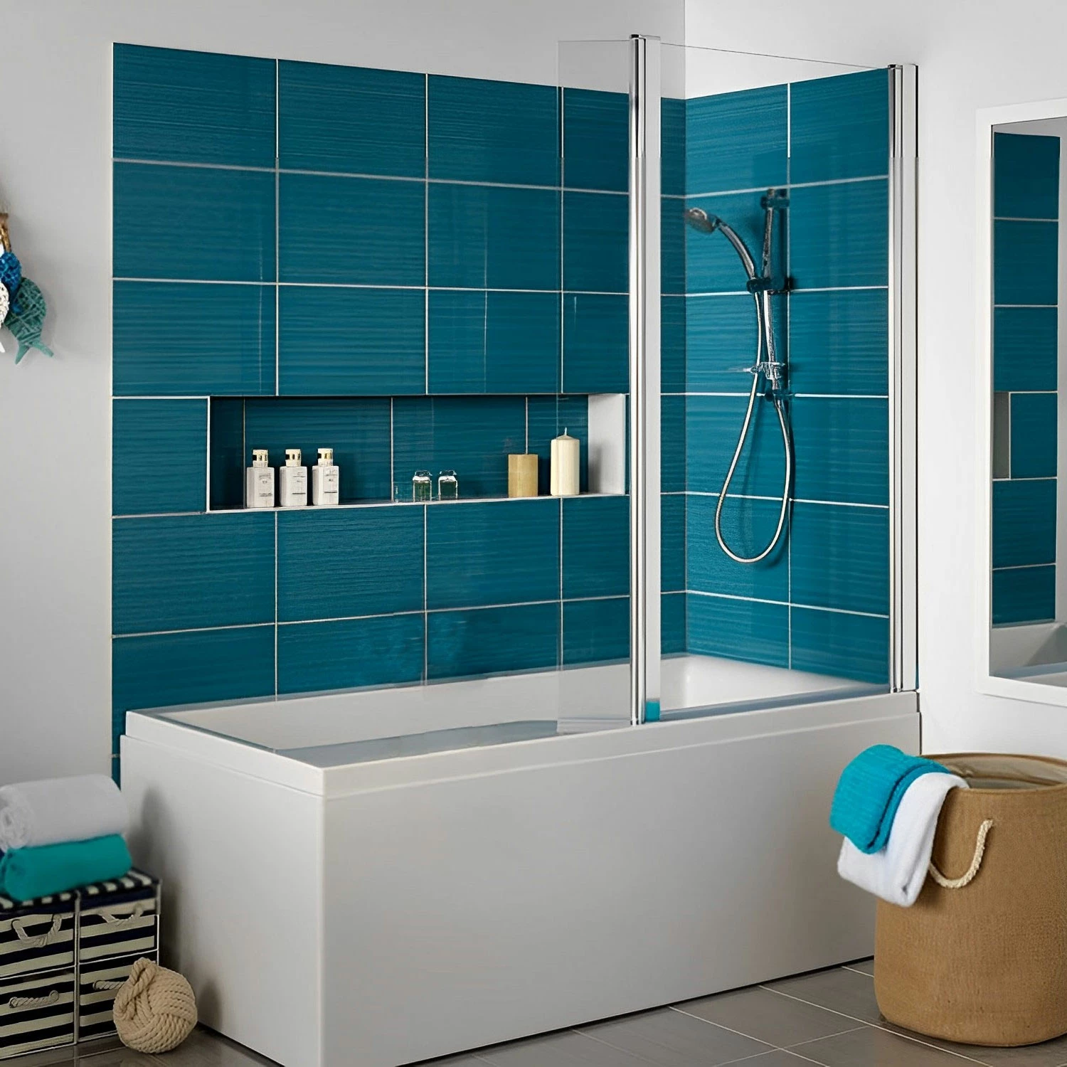 Carron Urban Swing Single Ended Shower Bath 1575mm X 850mm Right Handed - Carronite 5 Carron Urban Swing Single Ended Shower Bath 1575mm X 850mm Right Handed - Carronite - Image 3