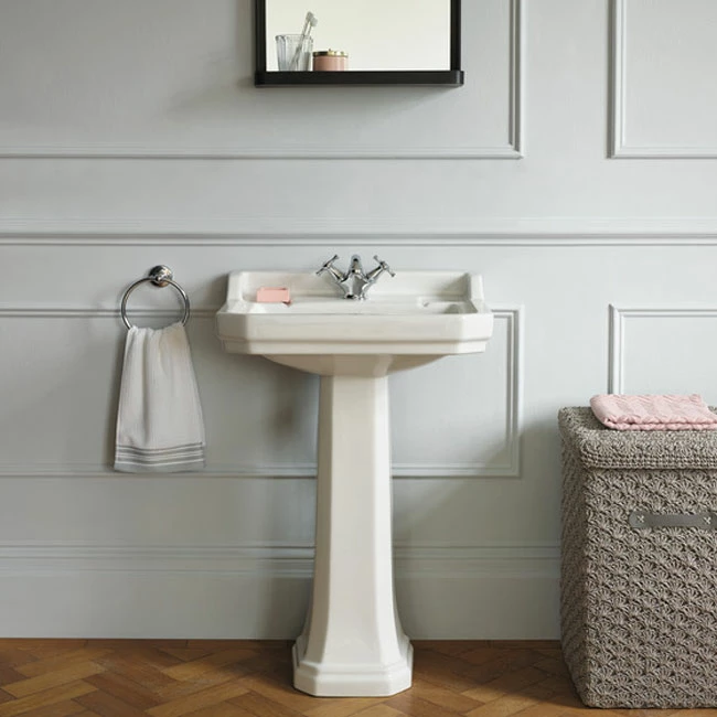 Ideal Standard Waverley Classic Basin And Full Pedestal 560mm Wide 1 Tap Hole 9 Ideal Standard Waverley Classic Basin And Full Pedestal 560mm Wide 1 Tap Hole - Image 7