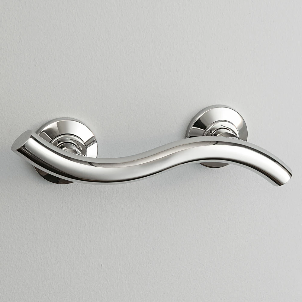 Impey Curved Grab Rail 620mm Wide Chrome 4 Impey Curved Grab Rail 620mm Wide Chrome - Image 2